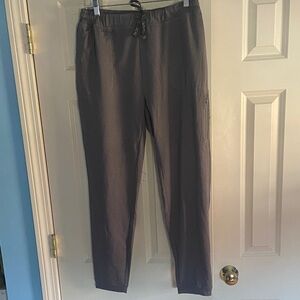 Johnnie-O Men's Gray sweatpants with pockets and drawstring waist in size medium